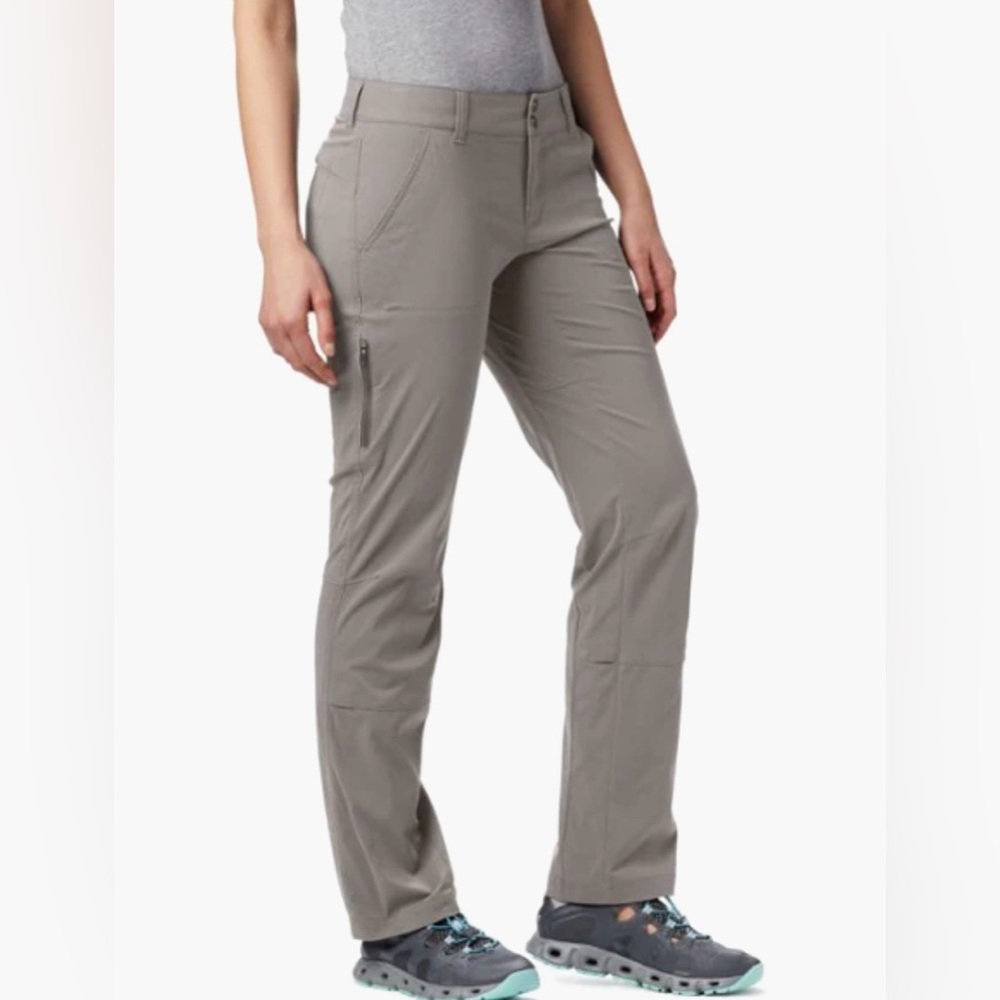 Columbia Trail pants in gray with 5 pockets.Water resistant.Size 14